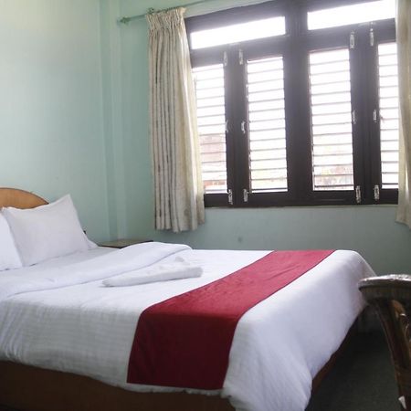 Pushpa Guest House Ποκάρα Εξωτερικό φωτογραφία