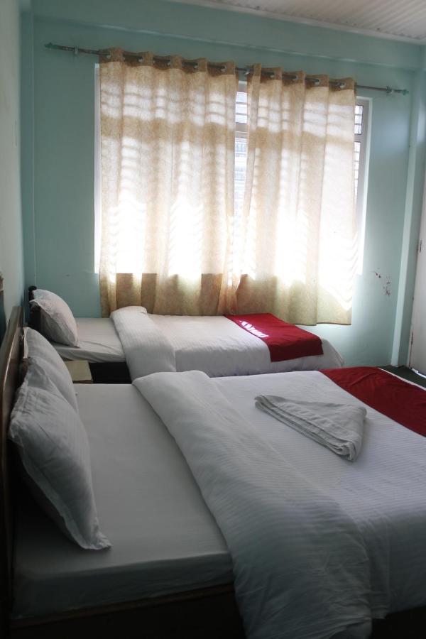 Pushpa Guest House Ποκάρα Εξωτερικό φωτογραφία