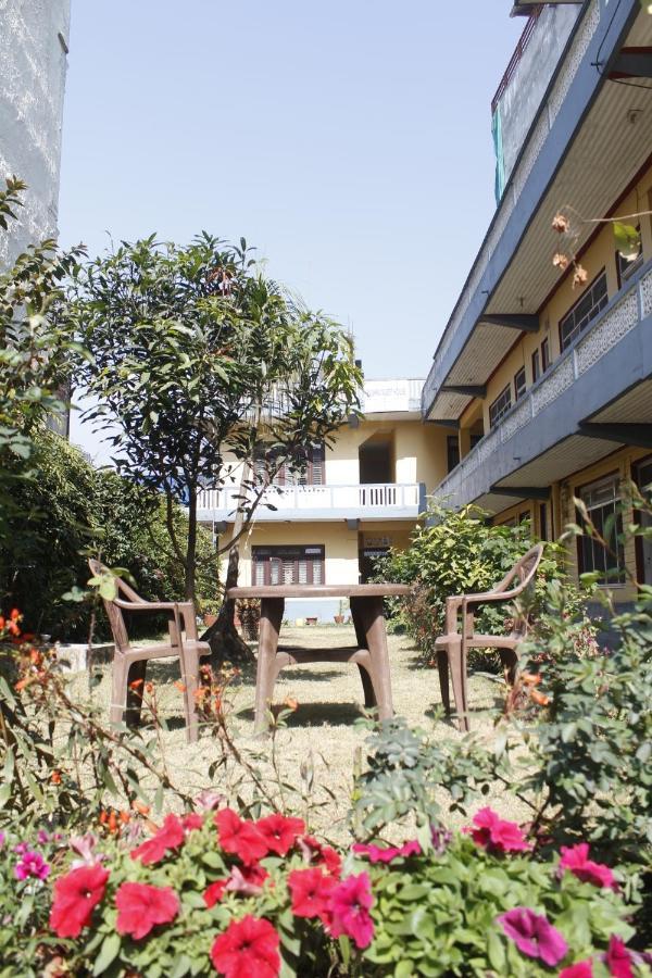 Pushpa Guest House Ποκάρα Εξωτερικό φωτογραφία