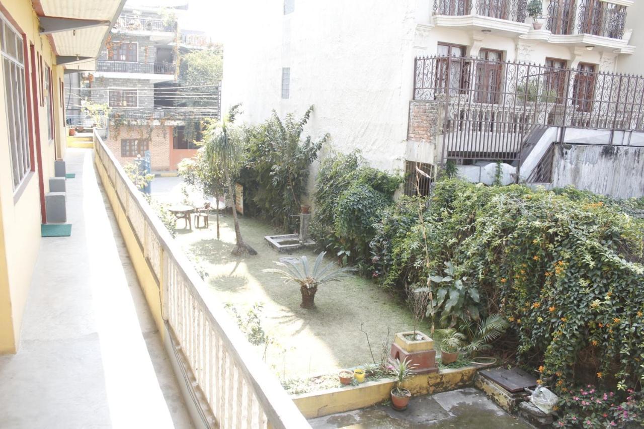 Pushpa Guest House Ποκάρα Εξωτερικό φωτογραφία