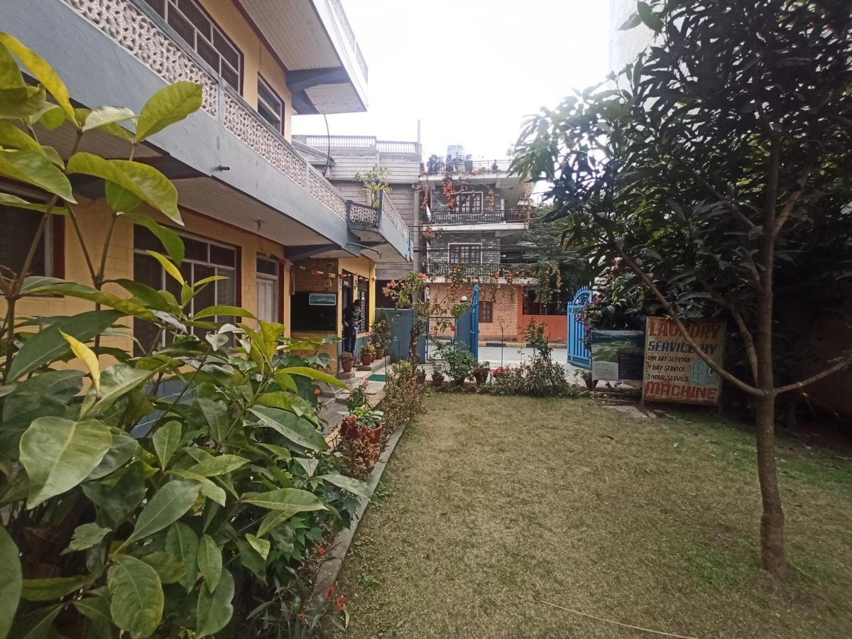 Pushpa Guest House Ποκάρα Εξωτερικό φωτογραφία